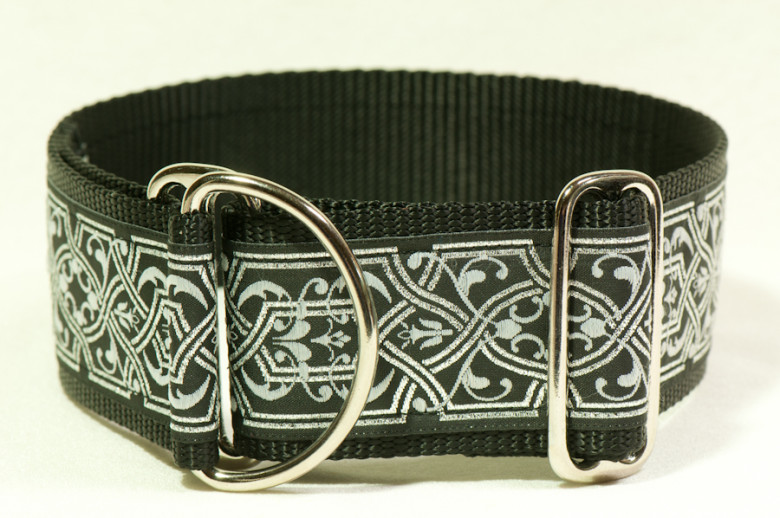Limited Slip Hound Collar in Black , Siver and White Design