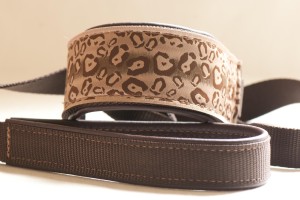Slip Lead in Brown Cheetah Design